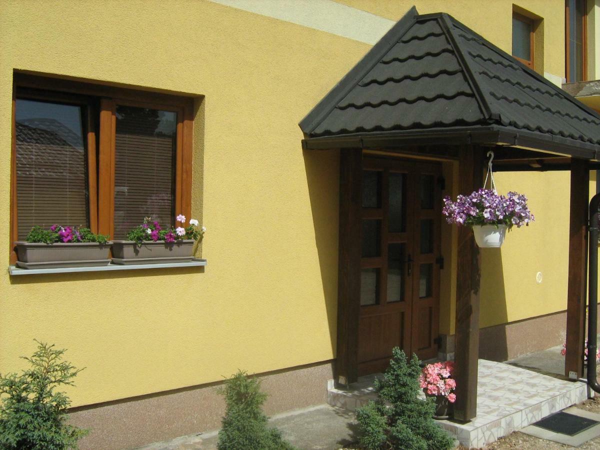 Guesthouse Mario Korenica Exterior foto